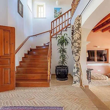 فندق Luxury In With Bay Views Pool